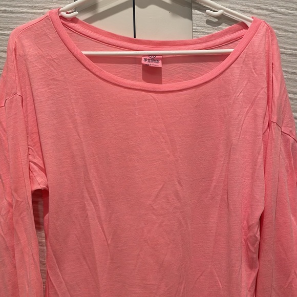 VICTORIAS SECRET PINK CREWNECK SHIRT! Size: SMALL. PERFECT CONDTION! - Picture 4 of 7
